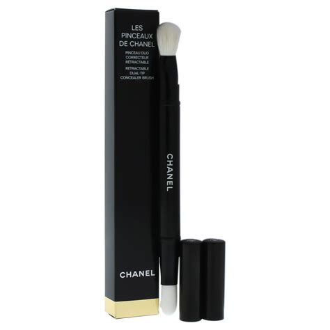 Chanel retractable concealer brush